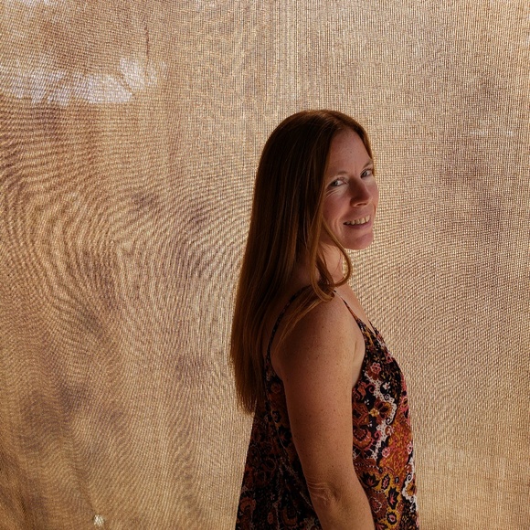 Meet your Posher, Sarah - Picture 1 of 1